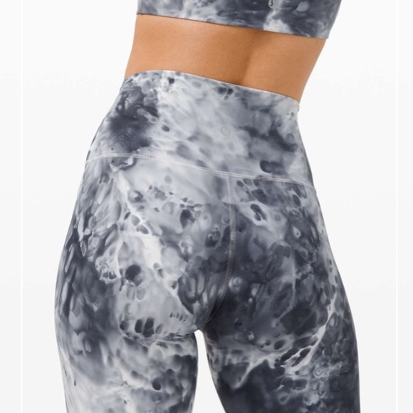 Lululemon Wunder Under Marble Dye High Rise Crop 21" Classic Navy 26693 - Picture 4 of 13